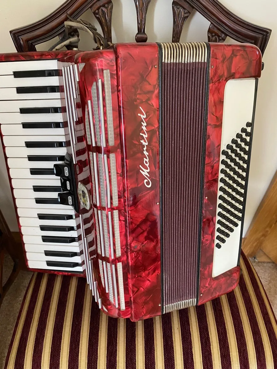 Piano Accordeon - Image 1