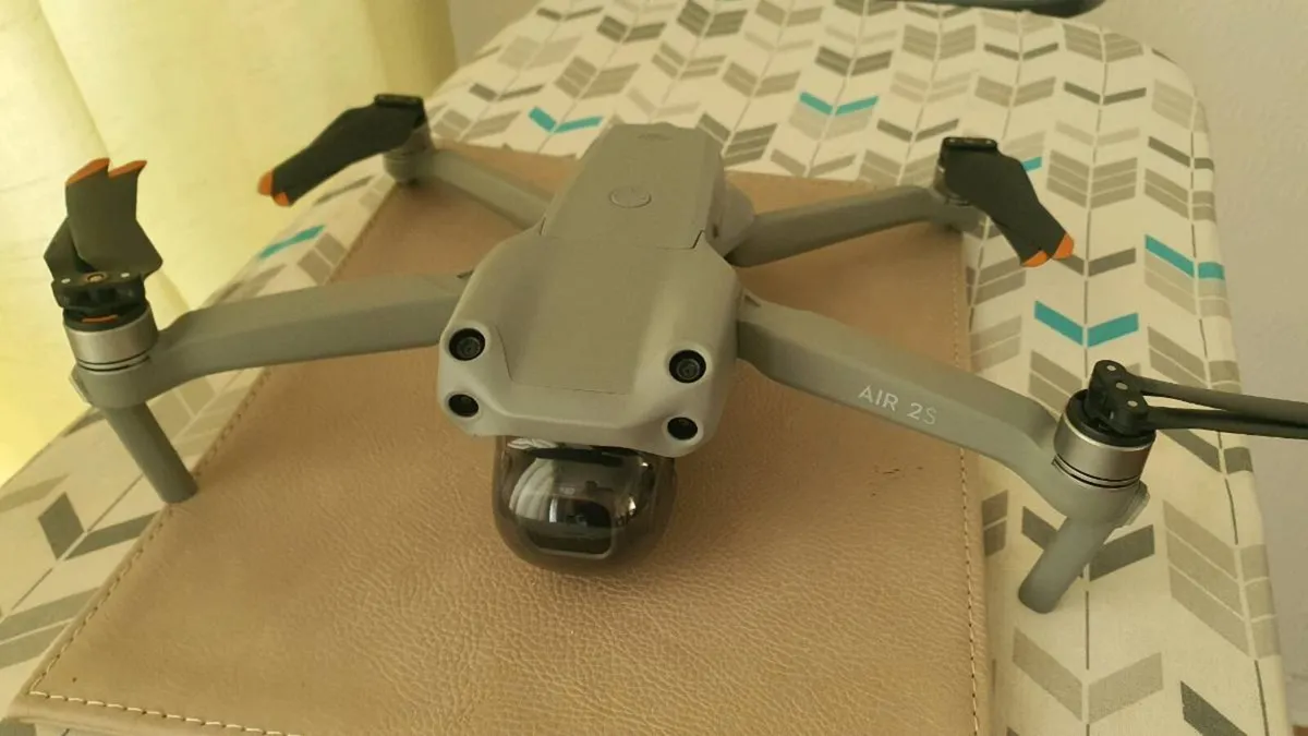 Drone DJI AIR 2S grade B combo - Image 3