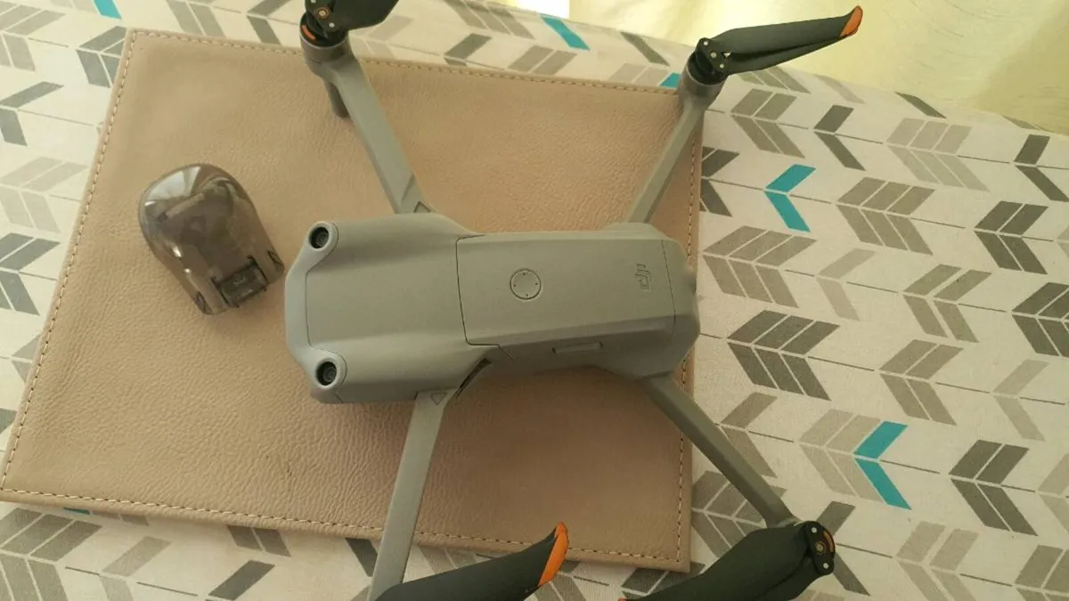 Drone DJI AIR 2S grade B combo - Image 4