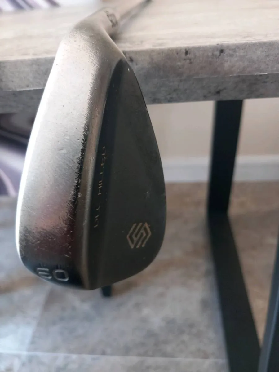 DLC Milled golf wedge.  Right handed club - Image 2
