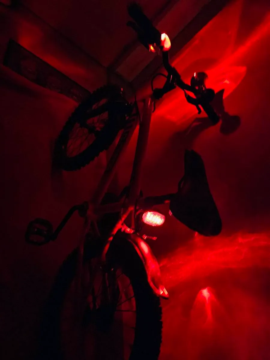 Apollo Outrage Boys Bike 16 Inch Almost New 🔥 - Image 3