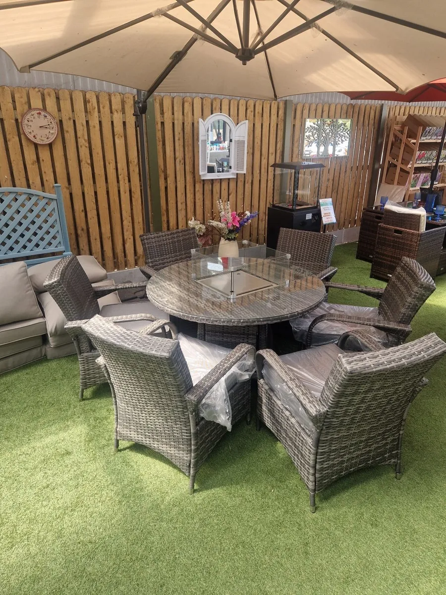 Outdoor Garden Furniture - Image 1