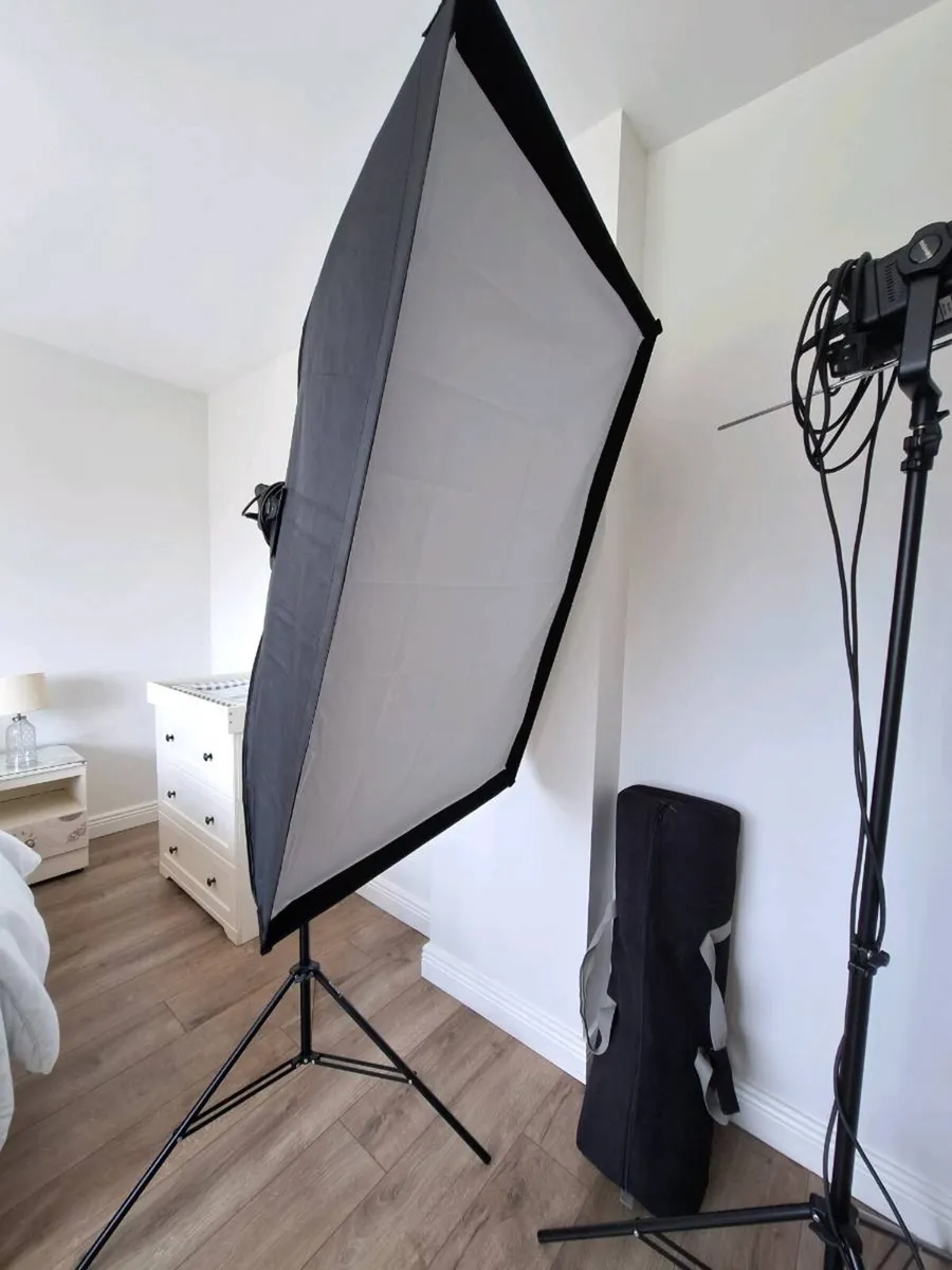 Bowens Gemini GM400 Studio Flash Lighting Kit - Image 3