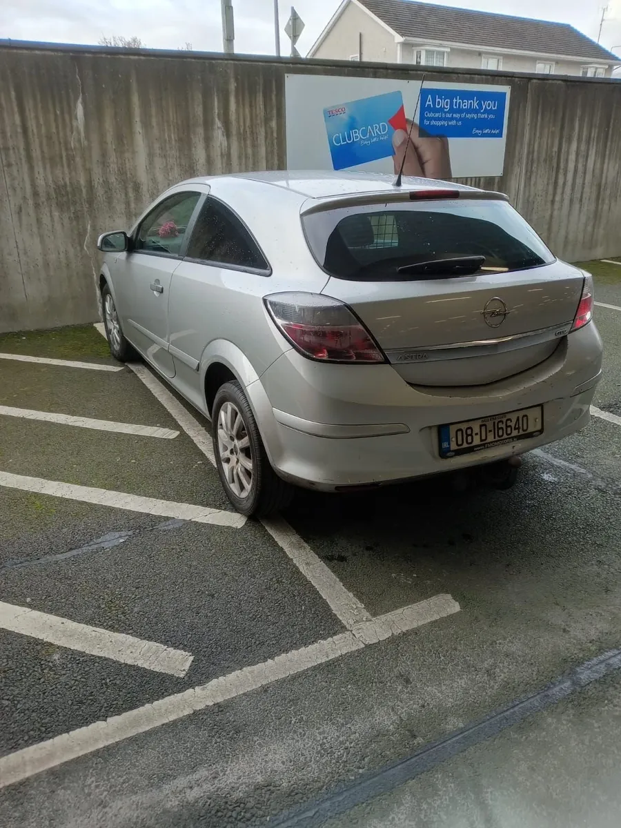 Opel Astra 2008 - Image 1