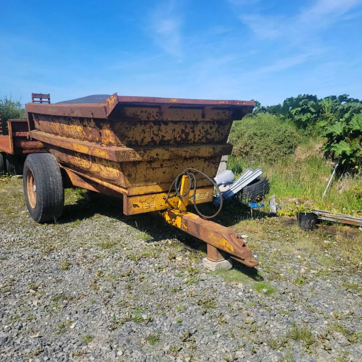 Dump trailer - Image 2