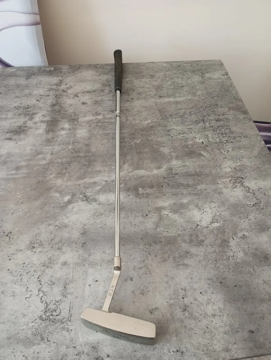 Slazenger golf putter.  Right handed club - Image 4