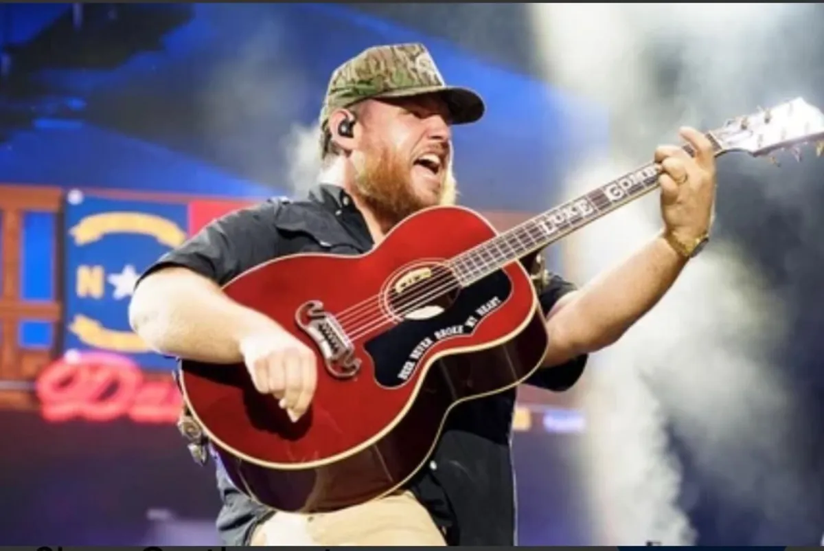 Luke Combs €90 or 2 for €160 - Image 1
