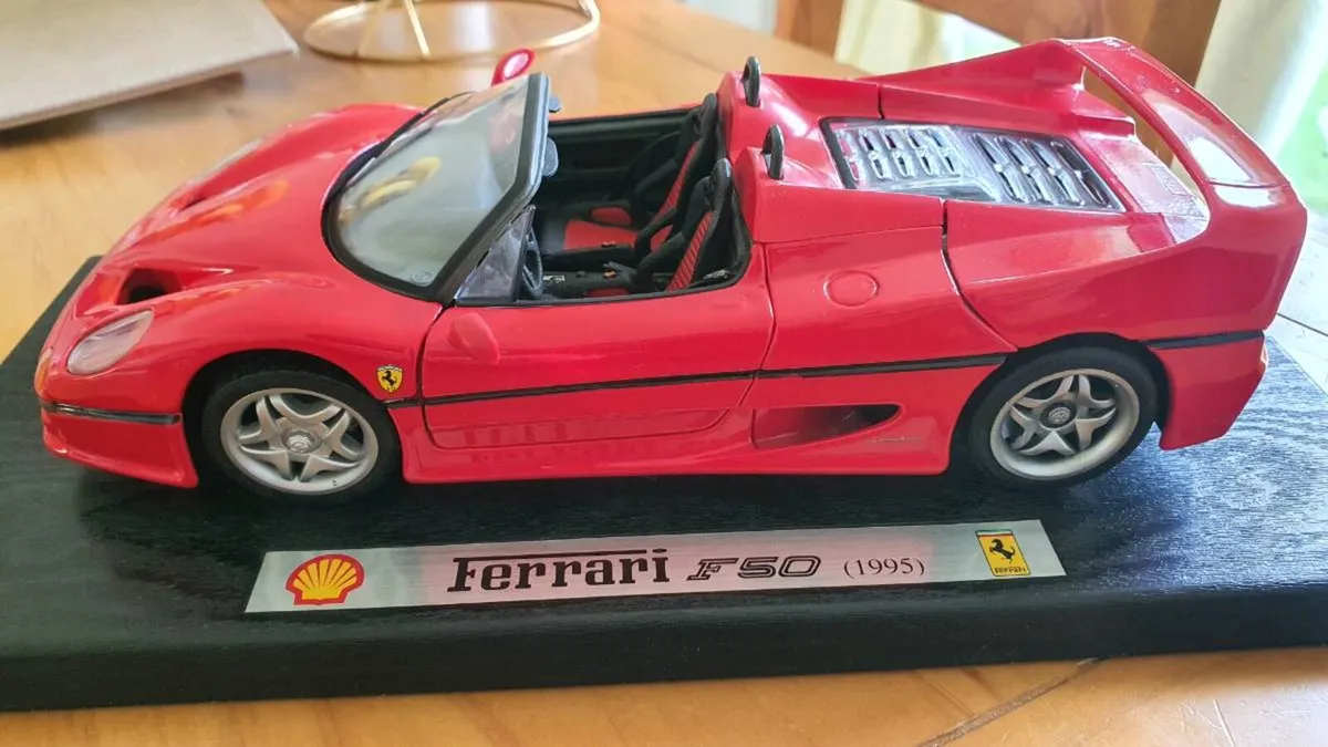 Ferrari F50 model 1995  scars 1:18 - Image 1