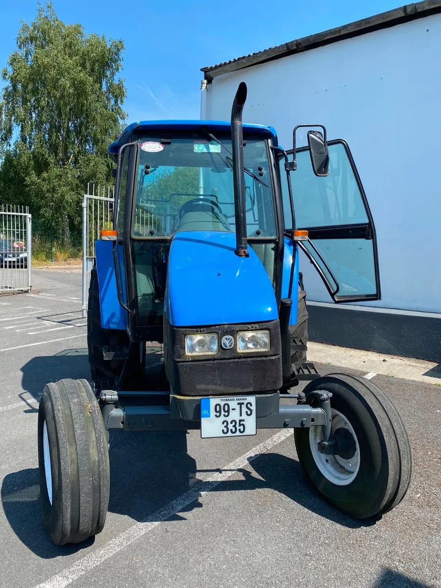 1999 New Holland  5635 75HP - Image 4