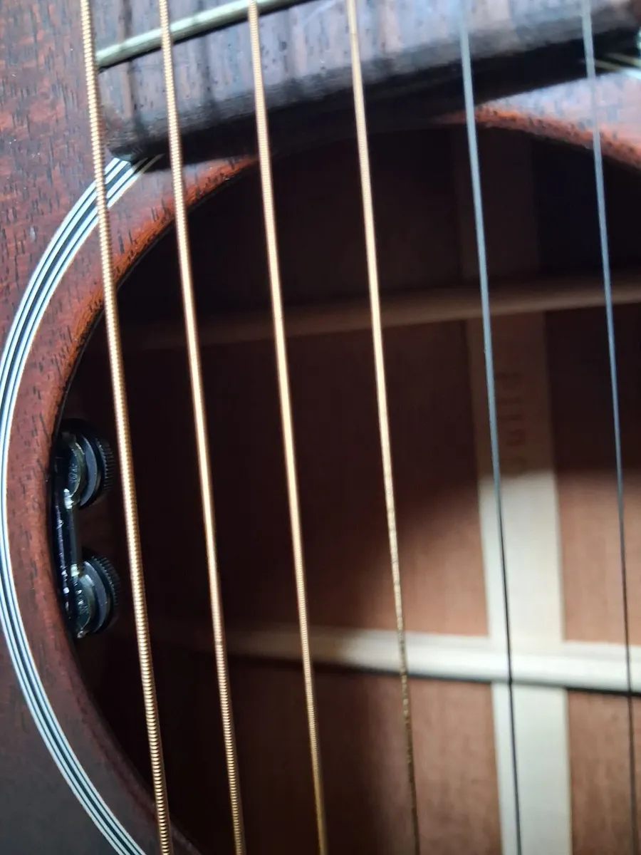 Acoustic guitar Guild D20 - Image 3