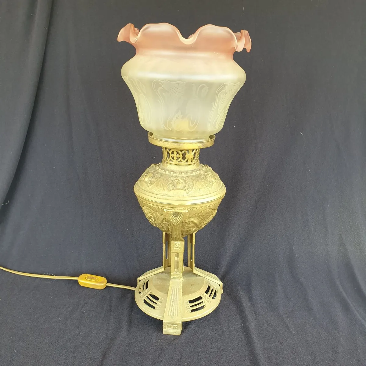 Vintage brass oil lamp converted working - Image 2