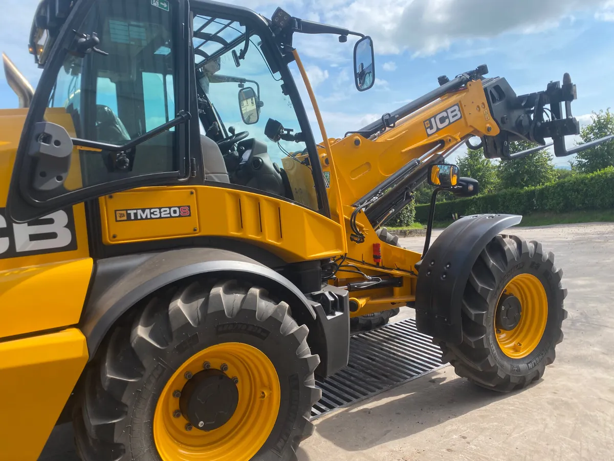 2025 JCB TM320s - Image 4