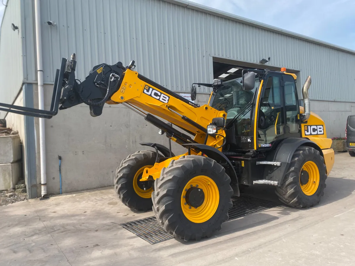 2025 JCB TM320s - Image 3