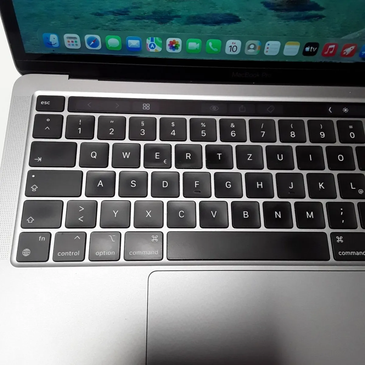 Apple MacBook Pro 13-inch (2020) | M1 Chip | 500GB - Image 4