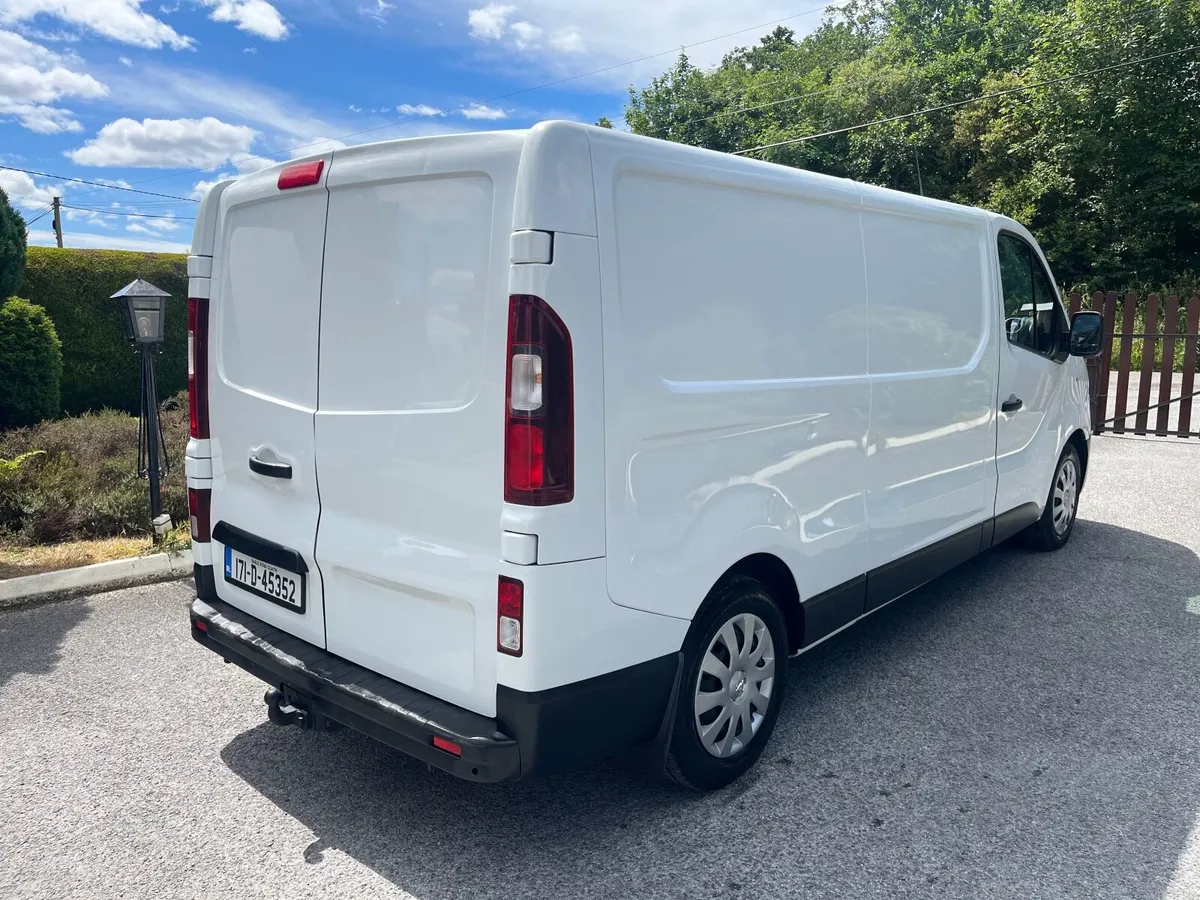 Renault Trafic  LWB 120BHP Business - Image 4