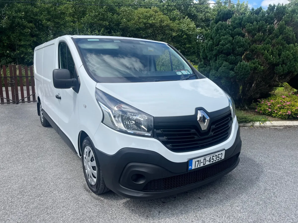 Renault Trafic  LWB 120BHP Business - Image 2