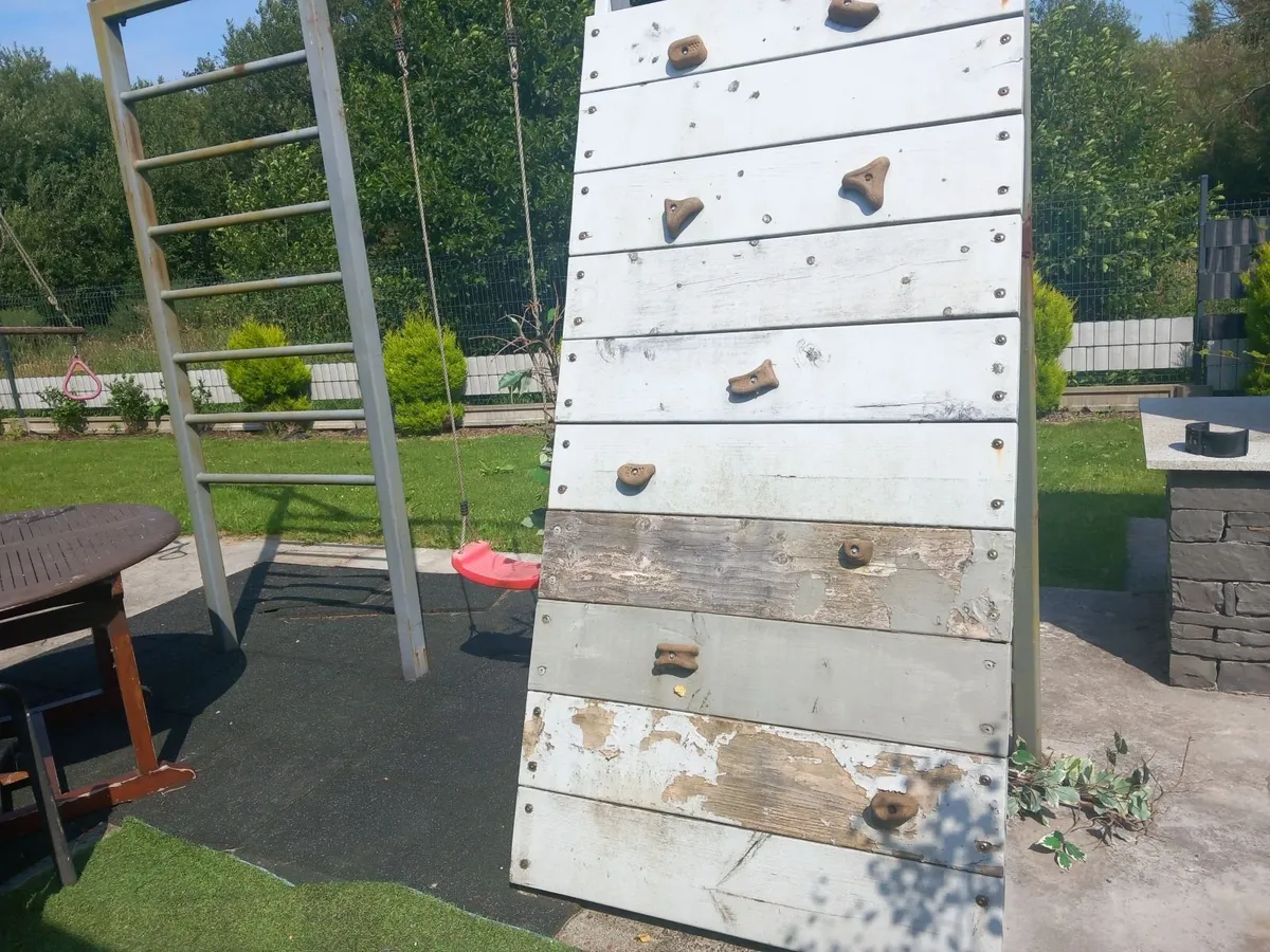 Play climbing frame with swing - Image 2
