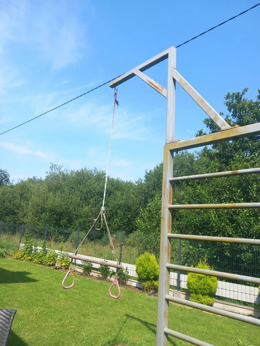 Play climbing frame with swing - Image 4