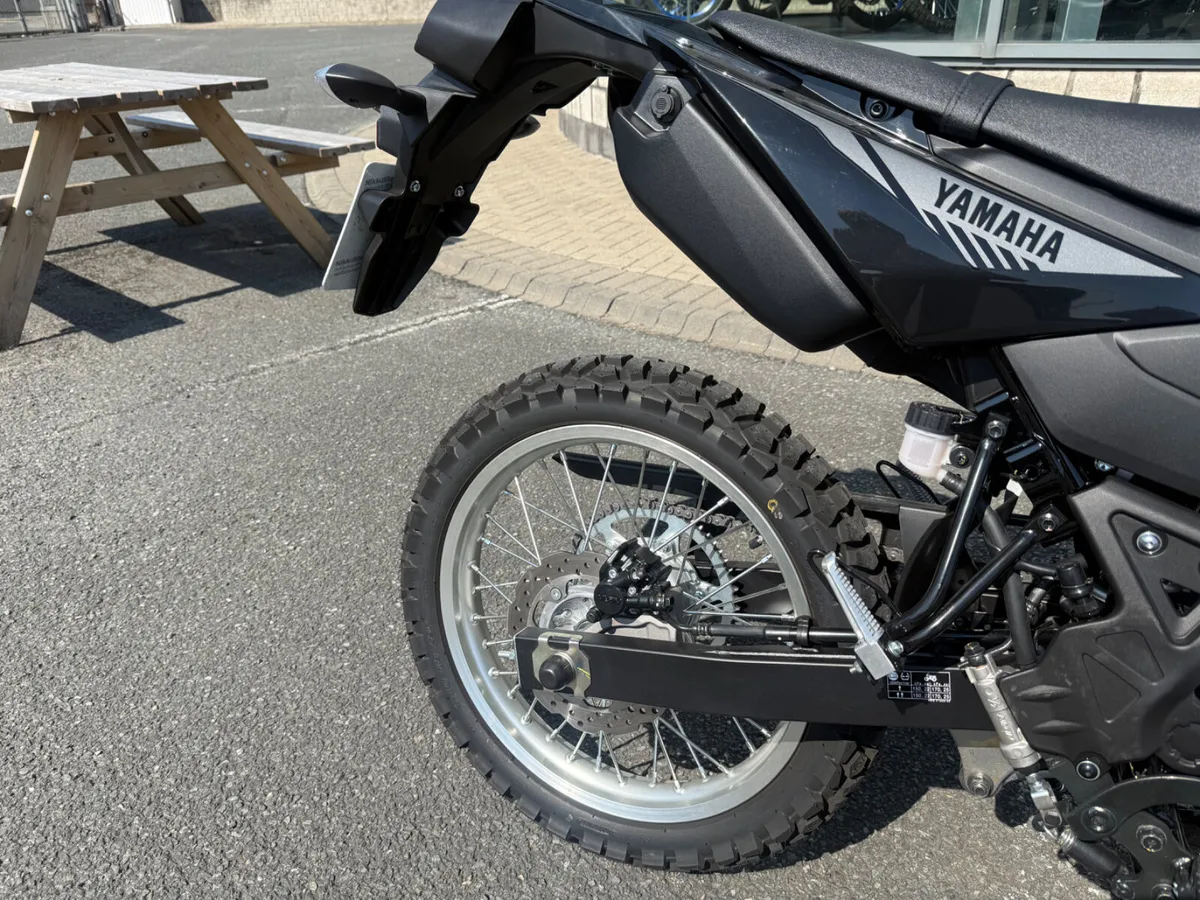 2026 Yamaha WR 125 R - Image 4