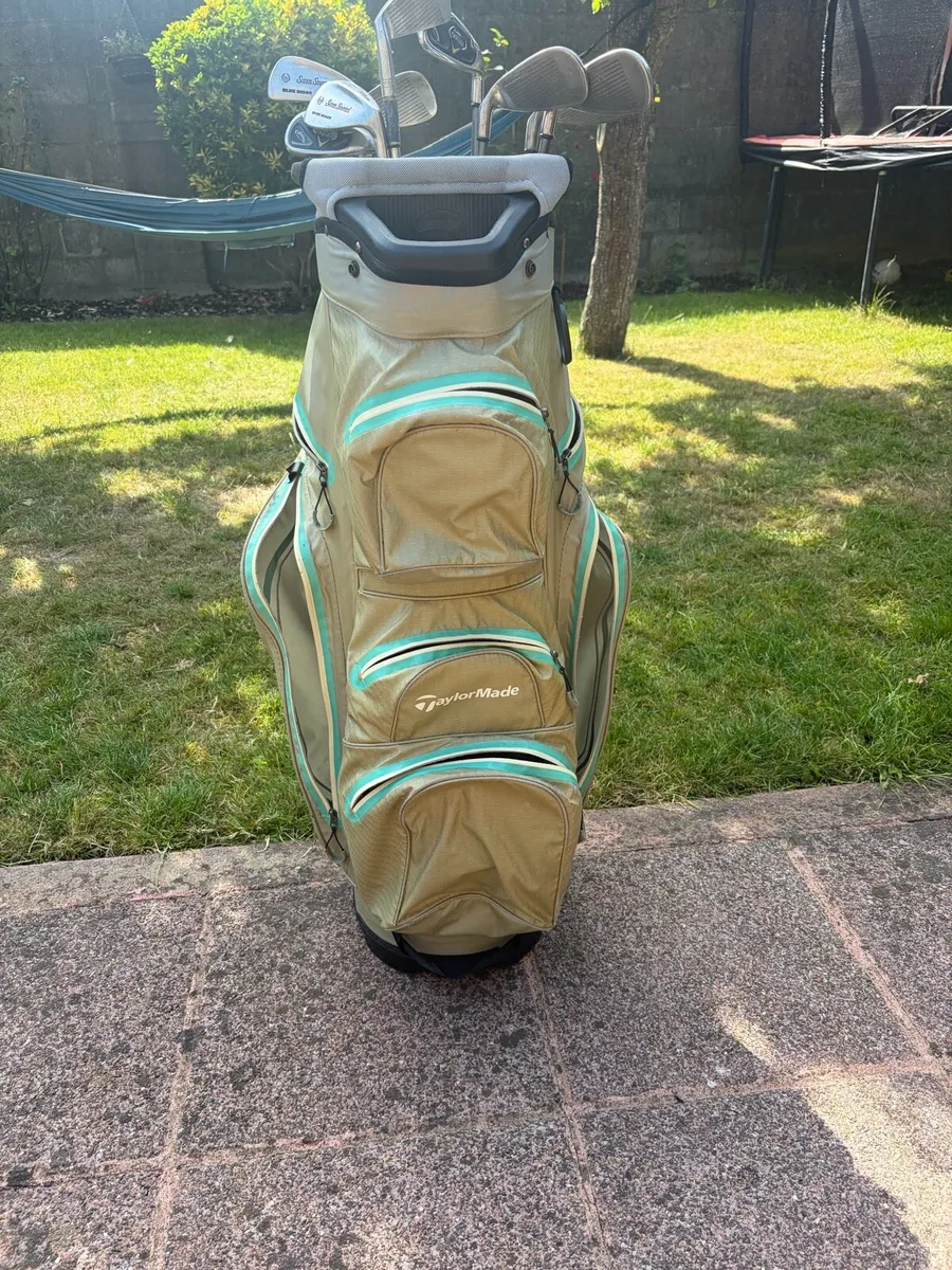 Golf clubs and bag - Image 1