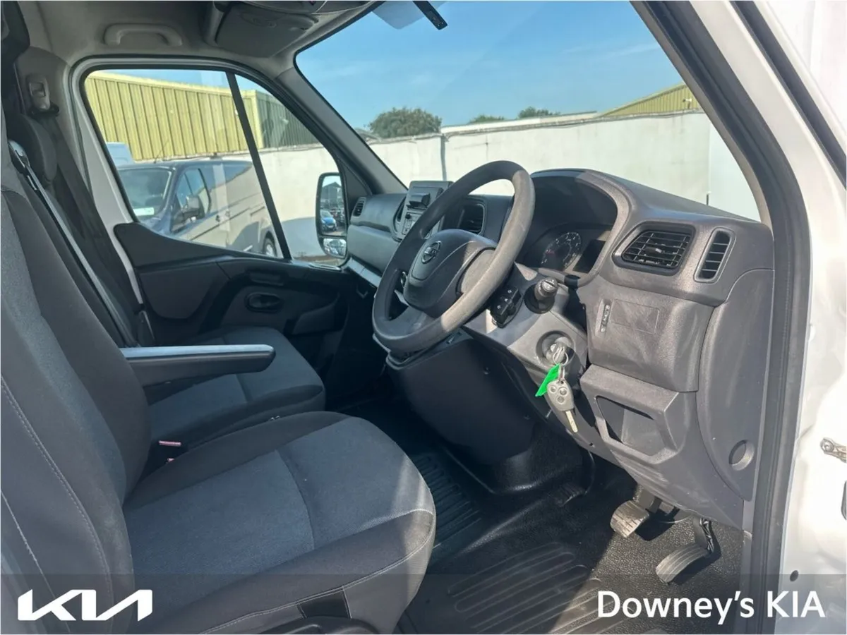 Nissan NV400 L2 H2 2.3 DSL - Image 2