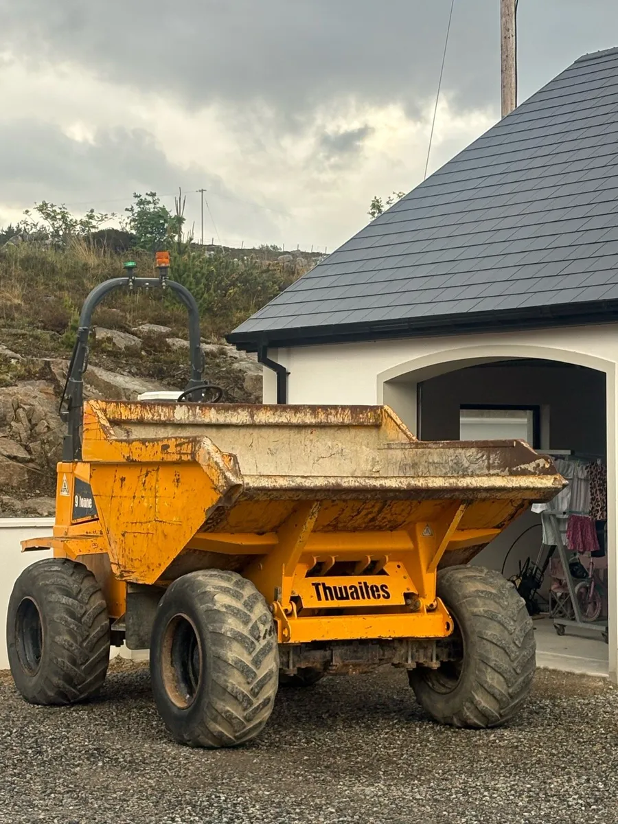 2017 thwaites 9 tonne (low hours) choice