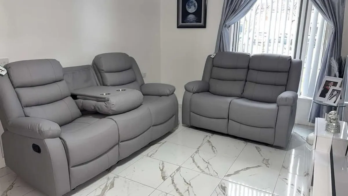 Roma Manual Leather Recliner Sofa Set - Image 2