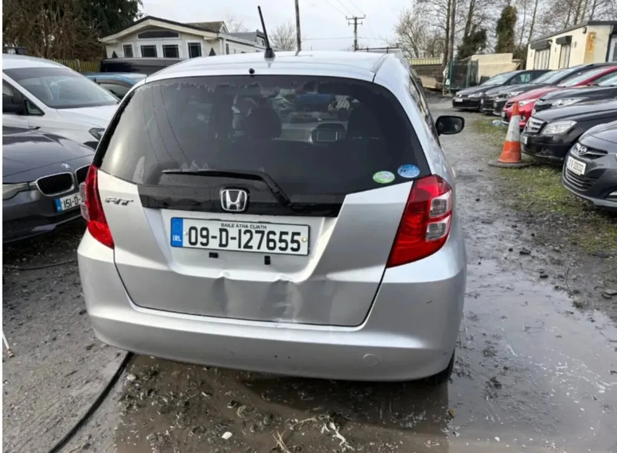2009 Honda Fit Automatic nct 12-25 driving - Image 4