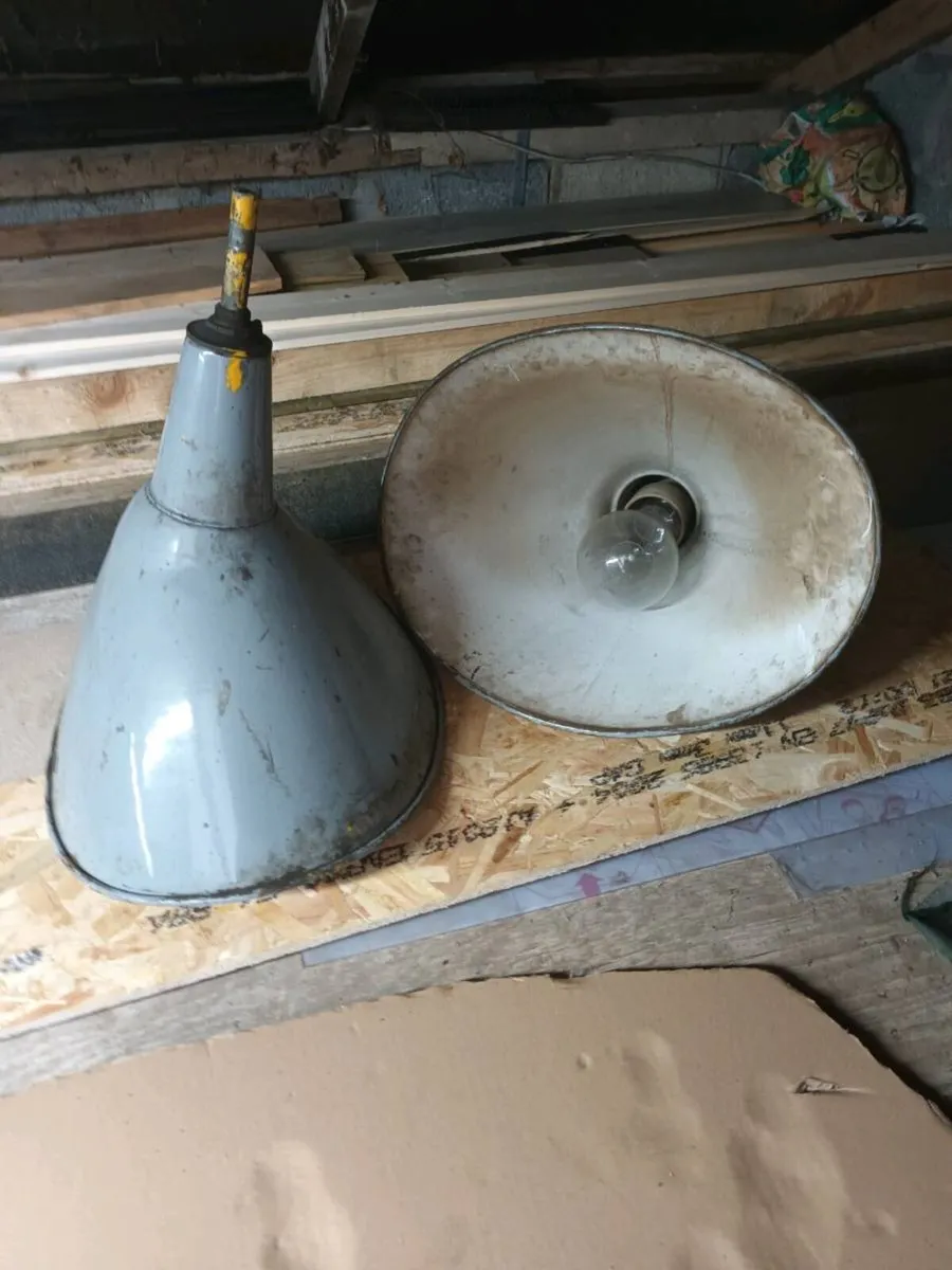 Antique lights - Image 1