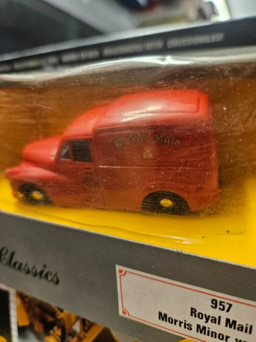 Corgi Morris Minor Royal Mail - Image 2