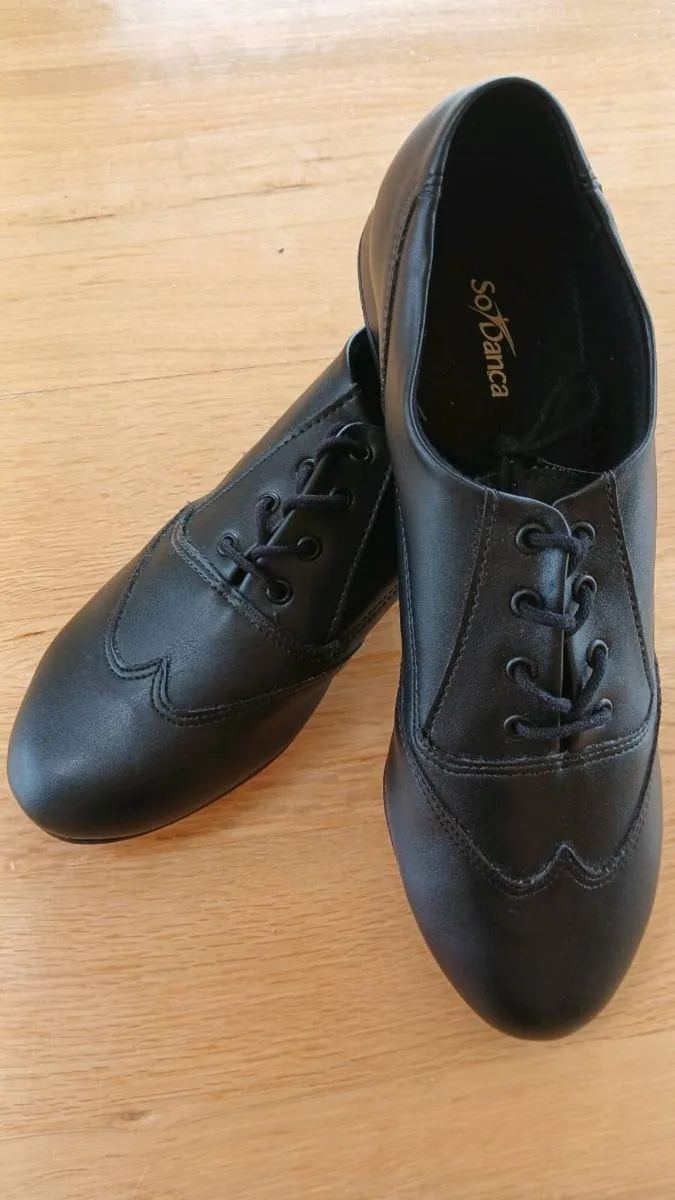 Set dancing shoes - Image 1