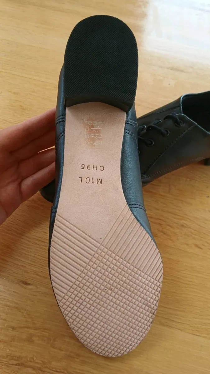 Set dancing shoes - Image 2
