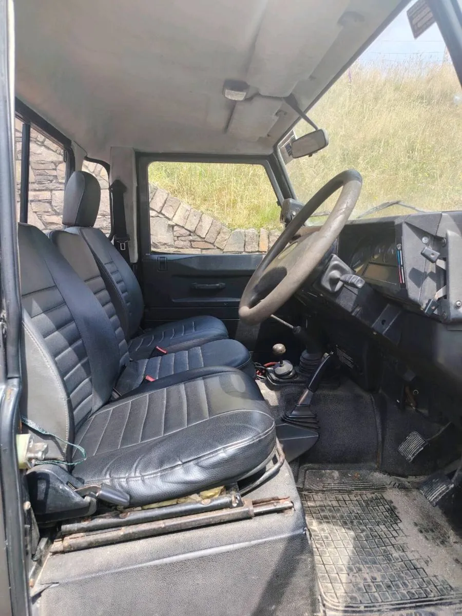 Land rover defender 110 - Image 4