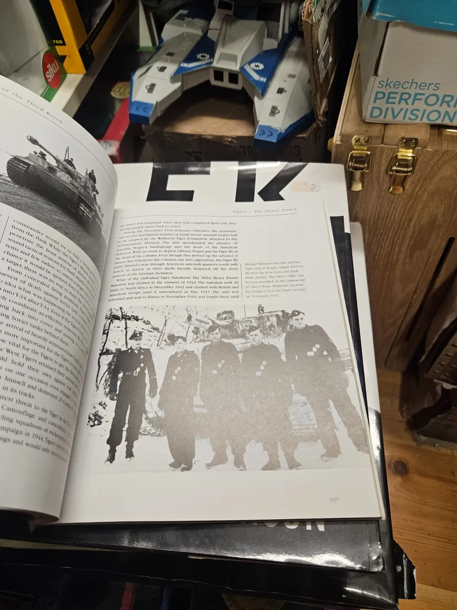 Book Elite Units of the German Army WW2 - Image 3