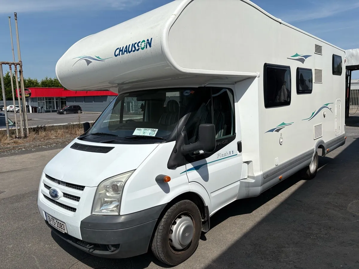 131 Ford Chausson Flash 18,000miles as new - Image 2