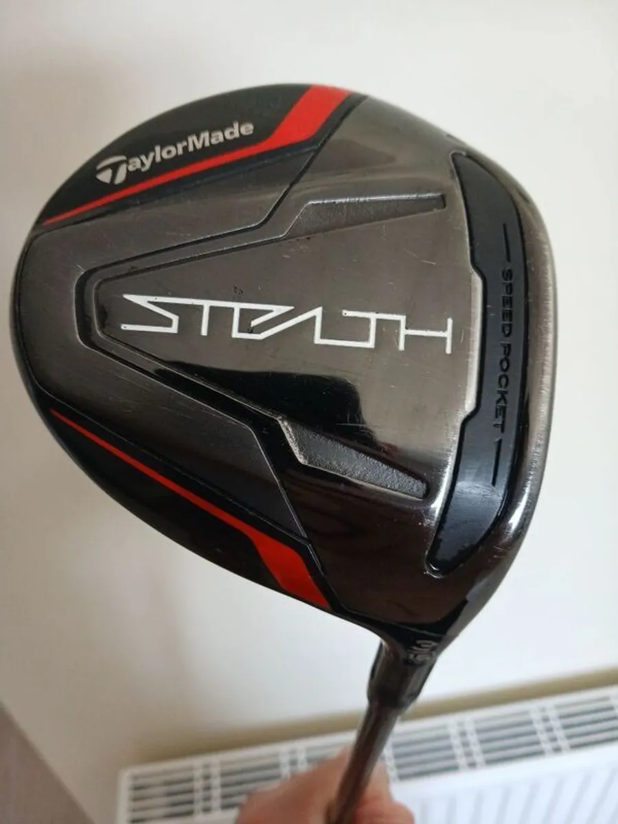 Taylormade Stealth 3 fairway wood RH Stiff - Image 1