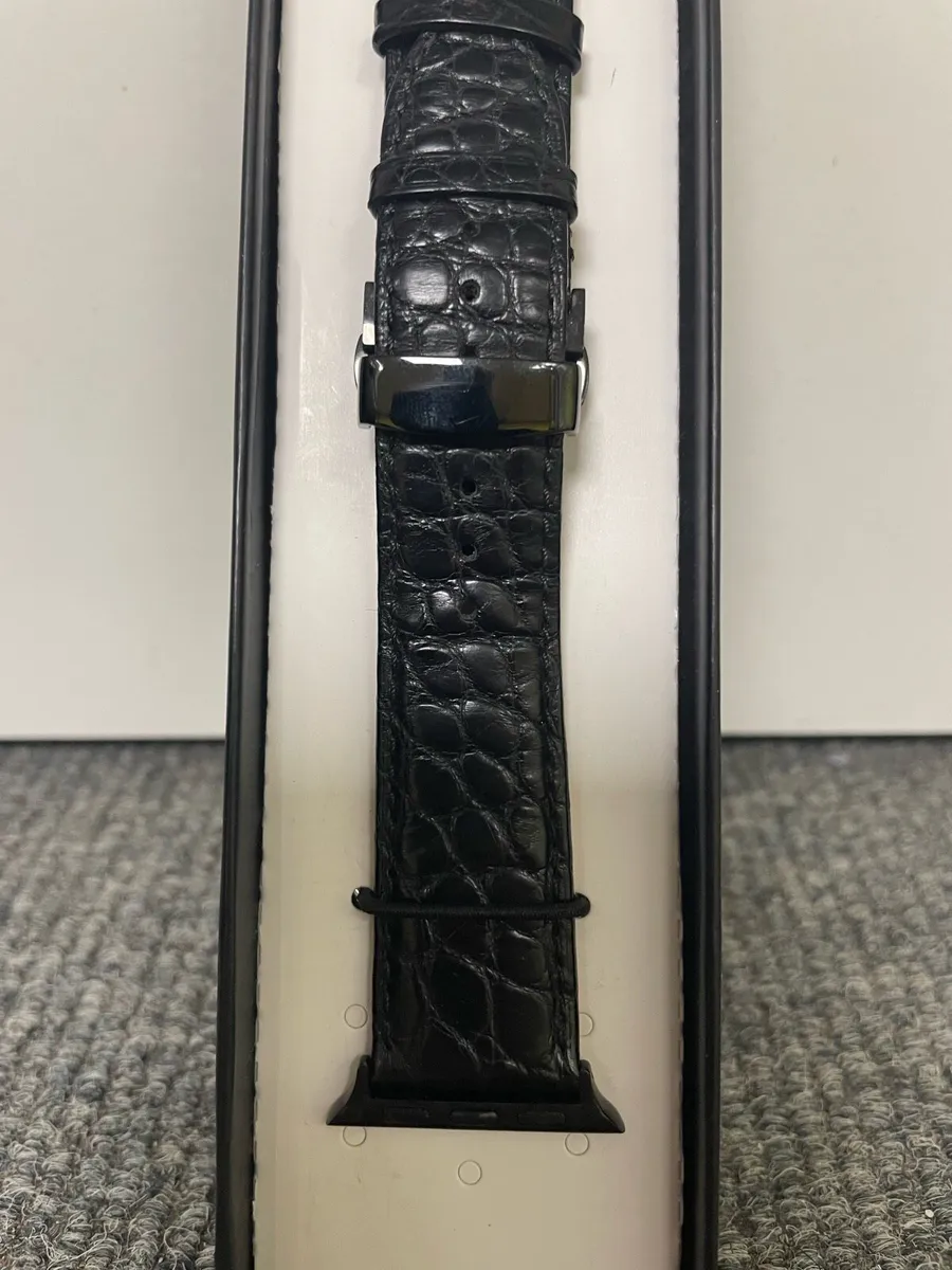 40mm Leather Apple Watch Strap - Image 2