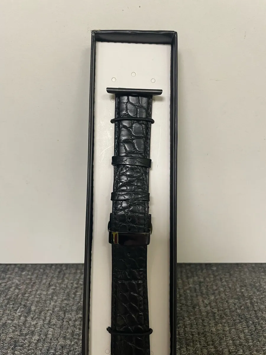 40mm Leather Apple Watch Strap - Image 3