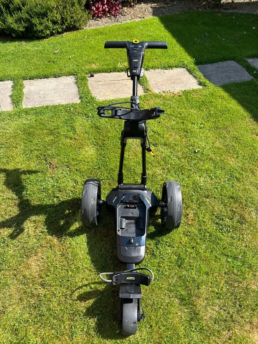 Powakaddy FX1 2025 Golf Trolley - Image 3