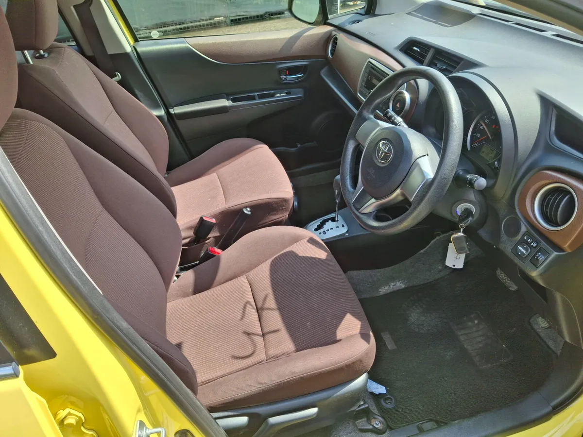 2013 Toyota Vitz  1.0 Petrol  Automatic  122km - Image 4