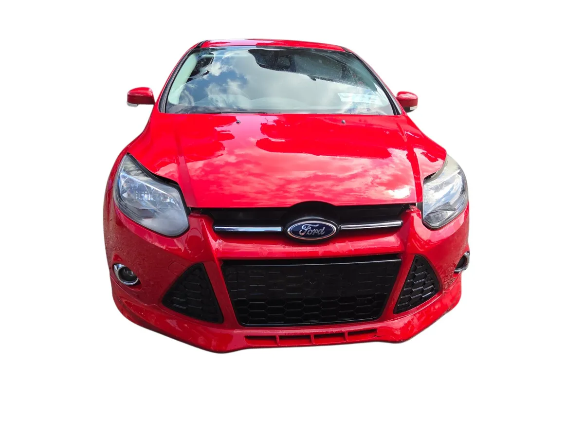2013 FORD FOCUS For Breaking/Dismantling - Image 2