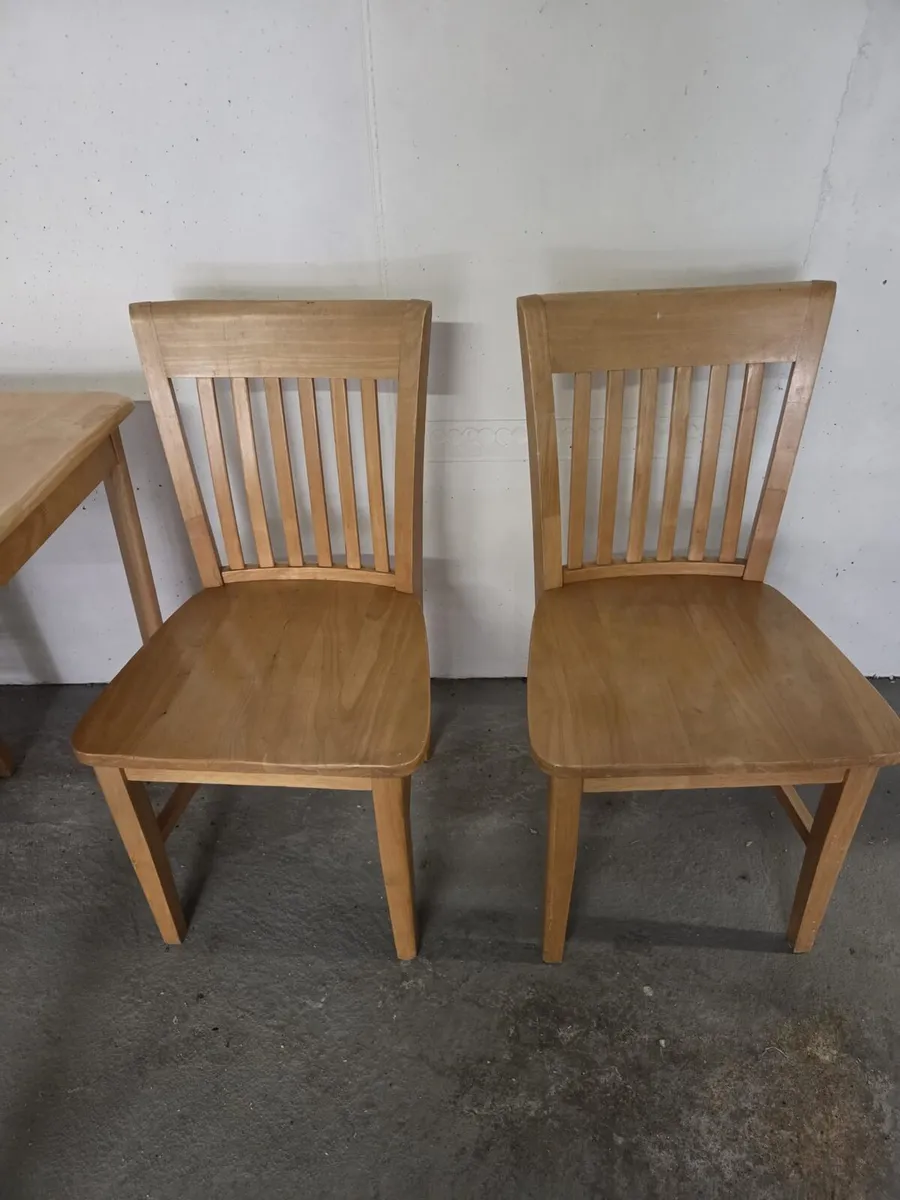 OAK wood table and 4 chairs - Image 4