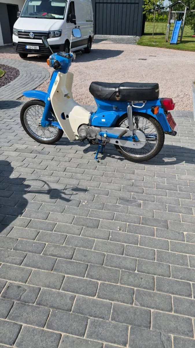 Honda cub 70 - Image 1