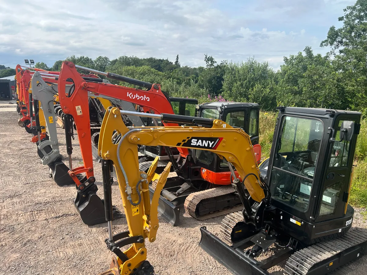 New & Used 3 - 8 Tonne Diggers @ Trade Prices - Image 1