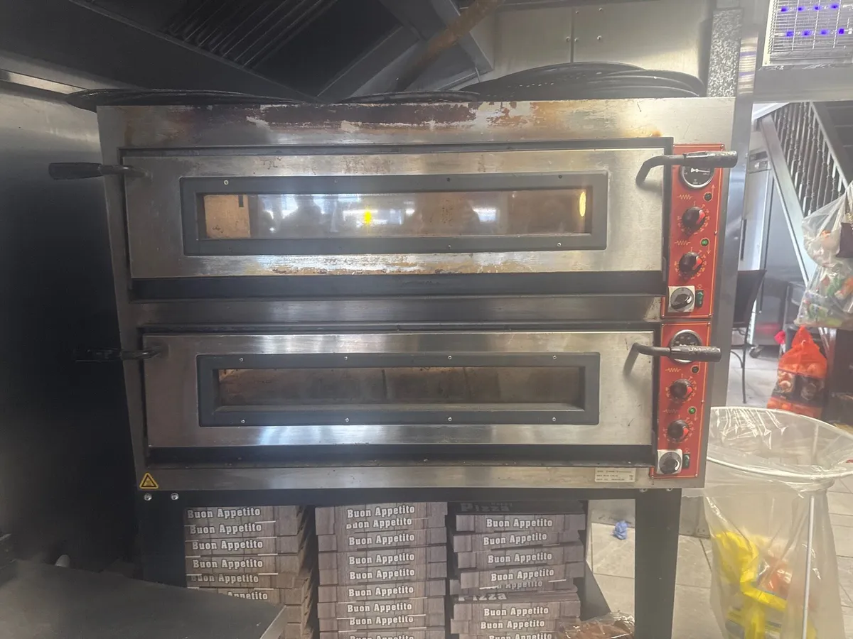 Pizza oven - Image 1