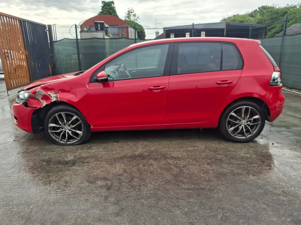 2012 Volkswagen Golf  1.4 Tsi  Automatic - Image 4