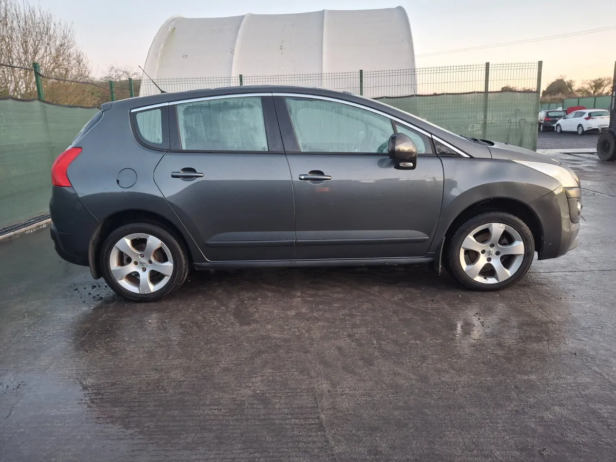 2013 Peugeot 3008 Automatic - Image 2