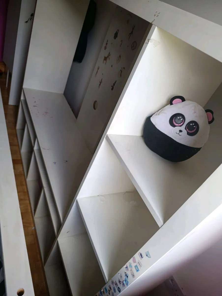 T.V / Media Storage Unit and chest of drawers. - Image 1