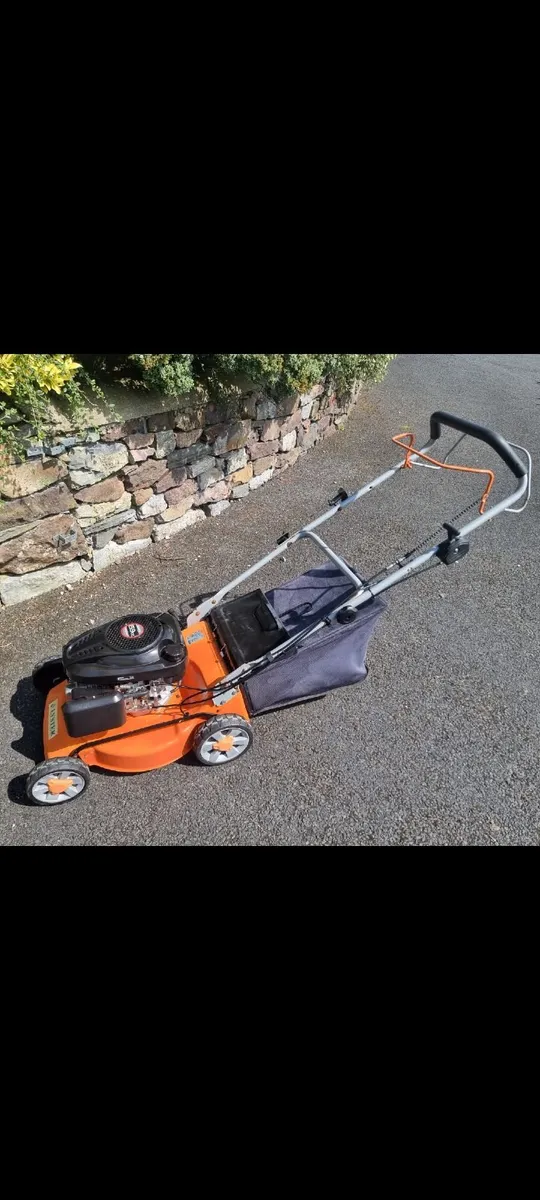 Lawnmower,19inch cut, Self-propelled. - Image 4
