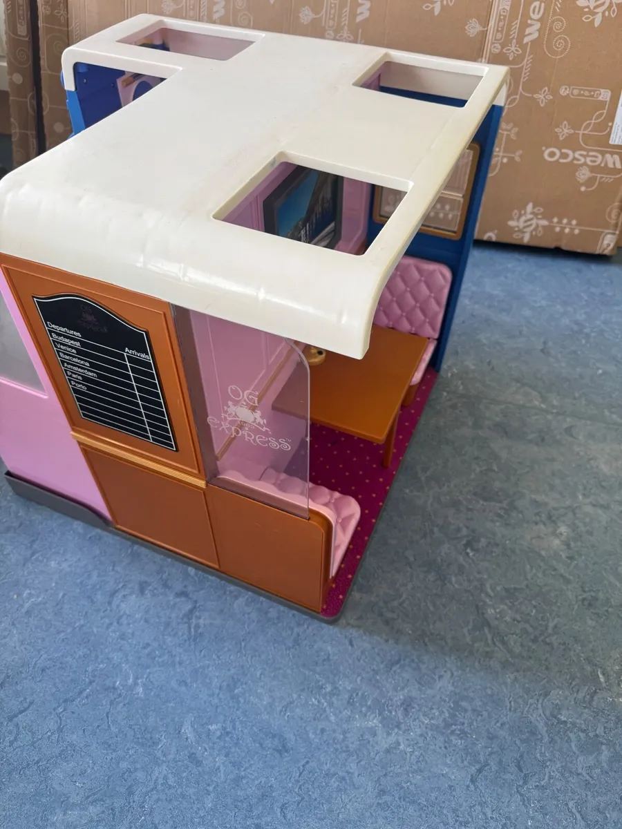 Toys - Image 3
